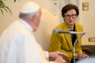 2-Aos membros da Pontifícia Comissão Bíblica