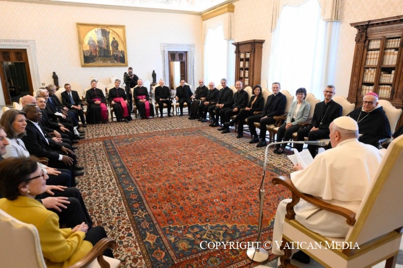 El Papa, con la Pontificia Comisión Bíblica