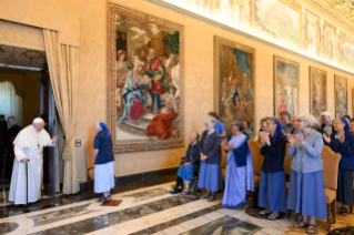 5-Aos participantes no Capítulo Geral das Pequenas Irmãs de Jesus