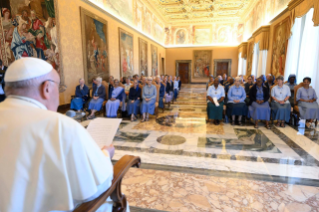 4-Aos participantes no Capítulo Geral das Pequenas Irmãs de Jesus
