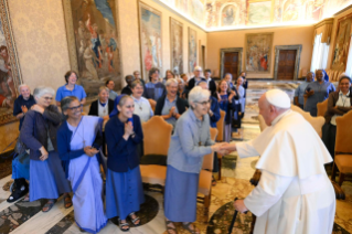 6-Aos participantes no Capítulo Geral das Pequenas Irmãs de Jesus
