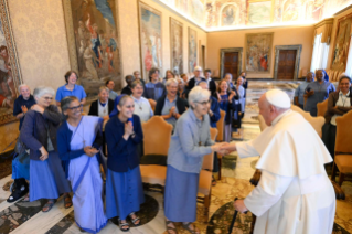 6-Aux participants au Chapitre général des Petites Sœurs de Jésus