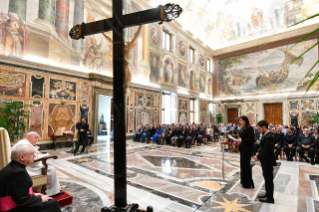 0-Aux jeunes du projet « Policoro » organisé par la Conférence épiscopale italienne 