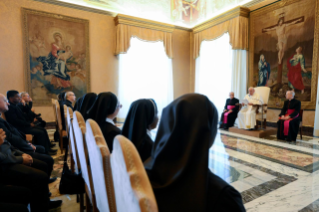 8-A los participantes a los Encuentros promovidos por los padres Rogacionistas del Corazón de Jesús y por las Hermanas Hijas del Divino Celo