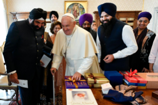 3-À Delegação da Comunidade Sikh dos Emirados Árabes Unidos