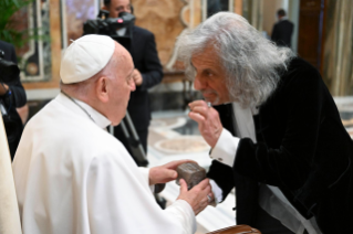 10-Meeting of Pope Francis with Comedians