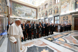 0-Meeting of Pope Francis with Comedians
