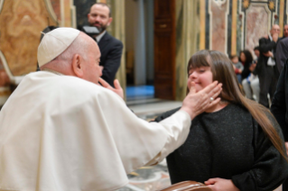 2-Aux membres de l'Association sportive « Athletica Vaticana »