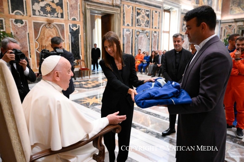 Il Papa riceve la delegazione di Terna