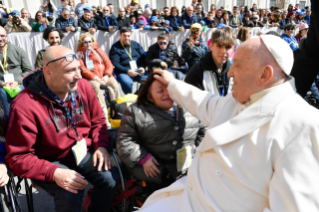 9-Encuentro con la Acción Católica Italiana "A braccia aperte" ("Con los brazos abiertos") 