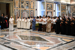 8-Ai Partecipanti ai Capitoli Generali dei seguenti Istituti: Società delle Divine Vocazioni (Vocazionisti), Suore della Presentazione di Maria Santissima al Tempio, Società del Sacro Cuore, Suore Domenicane Missionarie di San Sisto