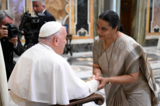 3-Ai Partecipanti ai Capitoli Generali dei seguenti Istituti: Società delle Divine Vocazioni (Vocazionisti), Suore della Presentazione di Maria Santissima al Tempio, Società del Sacro Cuore, Suore Domenicane Missionarie di San Sisto