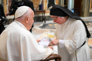4-Ai Partecipanti ai Capitoli Generali dei seguenti Istituti: Società delle Divine Vocazioni (Vocazionisti), Suore della Presentazione di Maria Santissima al Tempio, Società del Sacro Cuore, Suore Domenicane Missionarie di San Sisto