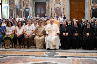 9-Ai Partecipanti ai Capitoli Generali dei seguenti Istituti: Società delle Divine Vocazioni (Vocazionisti), Suore della Presentazione di Maria Santissima al Tempio, Società del Sacro Cuore, Suore Domenicane Missionarie di San Sisto