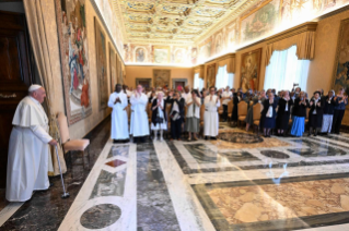 3-Aux participants aux Chapitres généraux des Frères et Sœurs de la Congrégation des Sacrés-Cœurs de Jésus et Marie (Picpus) et des Sœurs du Divin Sauveurs 
