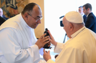 11-Aux participants aux Chapitres généraux des Frères et Sœurs de la Congrégation des Sacrés-Cœurs de Jésus et Marie (Picpus) et des Sœurs du Divin Sauveurs 