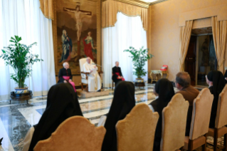 1-A las Hermanas Carmelitas Mensajeras del Espíritu Santo