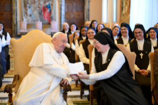 4-A las Hermanas Carmelitas Mensajeras del Espíritu Santo