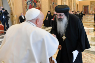 0-Aux membres de la Commission mixte internationale de Dialogue théologique entre l'Église catholique et les Églises orthodoxes orientales; et aux participants à la Visite d'étude annuelle de jeunes prêtres et moines des Églises orthodoxes orientales 