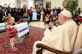 6-Ai Bambini assistiti dal Dispensario Santa Marta