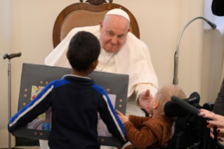 14-Ai Bambini assistiti dal Dispensario Santa Marta