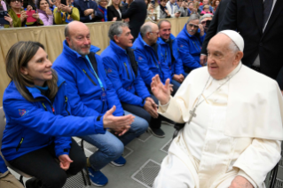 16-To donors of the Nativity Scene and the Christmas tree in St. Peter's Square 
