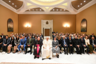 6-Alla delegazione di “The Economy of Francesco”