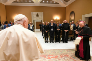 3-Alla delegazione di “The Economy of Francesco”