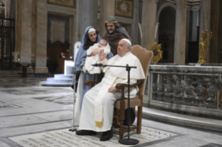 7- Meeting of the participants in the living nativity scene with the Holy Father Francis in the Basilica of Saint Mary Major