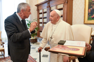 4-Ai Membri della Fondazione Blanquerna, dell’Arcidiocesi Metropolitana di Barcelona (Spagna)