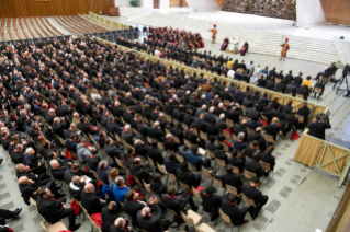 8-Aux participants à la Conférence internationale sur la formation permanente des prêtres