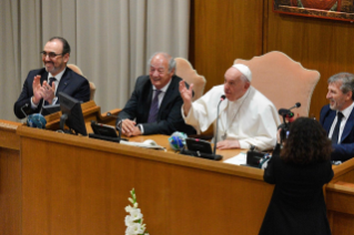 14-The participants in the International Meeting of Sense present the conclusions of their work to Pope Francis