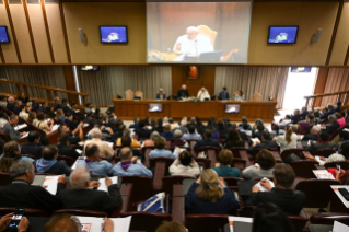 0-Audience with participants in the annual Meeting with the Moderators of associations of the faithful, ecclesial movements and new communities, promoted by the Dicastery for the Laity, Family and Life