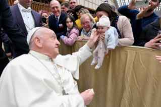 2-"The caress and the smile", meeting of Pope Francis with grandparents, the elderly and grandchildren