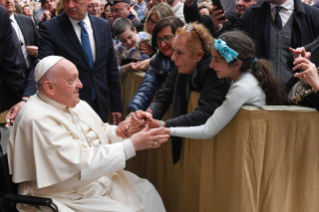 4-"The caress and the smile", meeting of Pope Francis with grandparents, the elderly and grandchildren