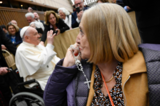 15-"La carezza e il sorriso": Incontro con nonni, anziani e nipoti promosso dalla Fondazione Età Grande