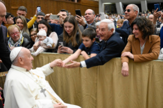 16-"The caress and the smile", meeting of Pope Francis with grandparents, the elderly and grandchildren