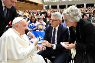 3-A los directores y al personal del Hospital Pediátrico "Bambino Gesù" 