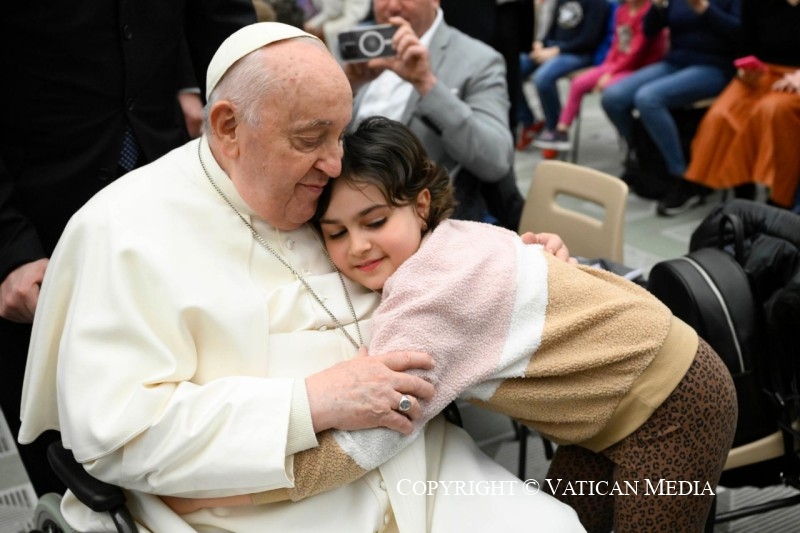 https://www.vatican.va/content/dam/francesco/images/discorsi-2024/ospedale-bambinogesu-16marzo2024/1710581876412.JPG/_jcr_content/renditions/cq5dam.web.800.800.jpeg