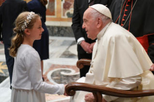 2-An die Mitglieder der "Papal Foundation" 