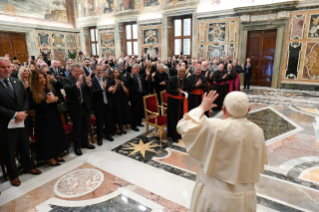 8-An die Mitglieder der "Papal Foundation" 