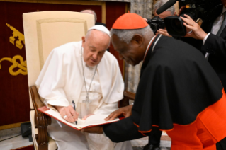 6-To the Participants in the Meeting promoted by the Pontifical Academies of Sciences and Social Sciences