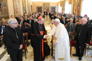 2-A los miembros de la Academia Pontificia para la Vida