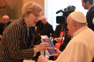 3-Aux membres de l'Académie pontificale pour la Vie 