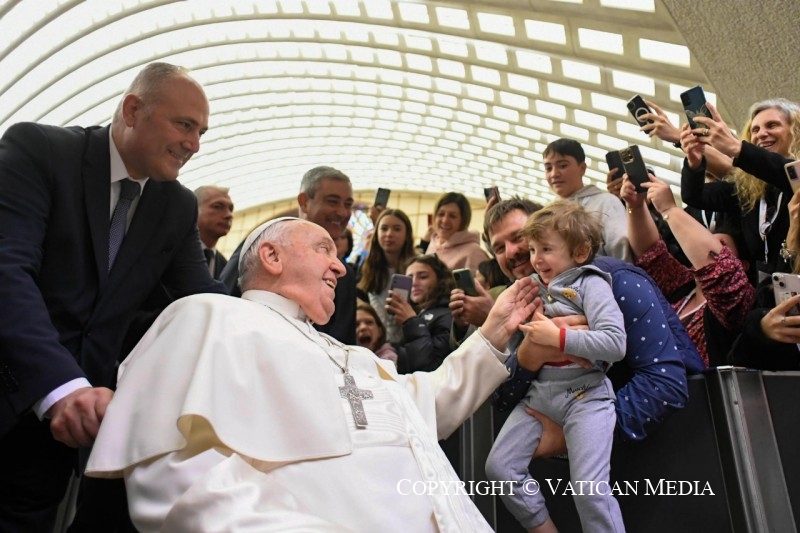 17-To Fishermen from various parts of Italy; and to Participants of the Conference promoted by the Italian Episcopal Conference on National Health Services in Europe