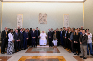 5-Alla Delegazione della Rete Mondiale di Preghiera del Papa