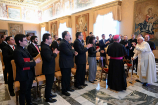 11-A los seminaristas de las diócesis de Pamplona, Tudela, San Sebastián y Redemptoris Mater 