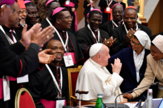 8-Saluto del Santo Padre a conclusione della XVI Assemblea Generale Ordinaria del Sinodo