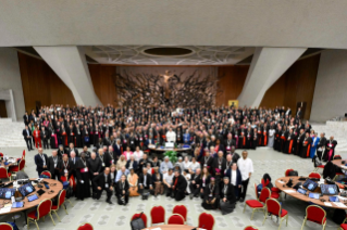 17-Saluto del Santo Padre a conclusione della XVI Assemblea Generale Ordinaria del Sinodo