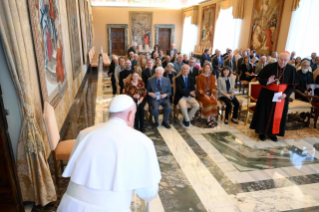 3-A los participantes en el encuentro promovido por la Specola Vaticana 